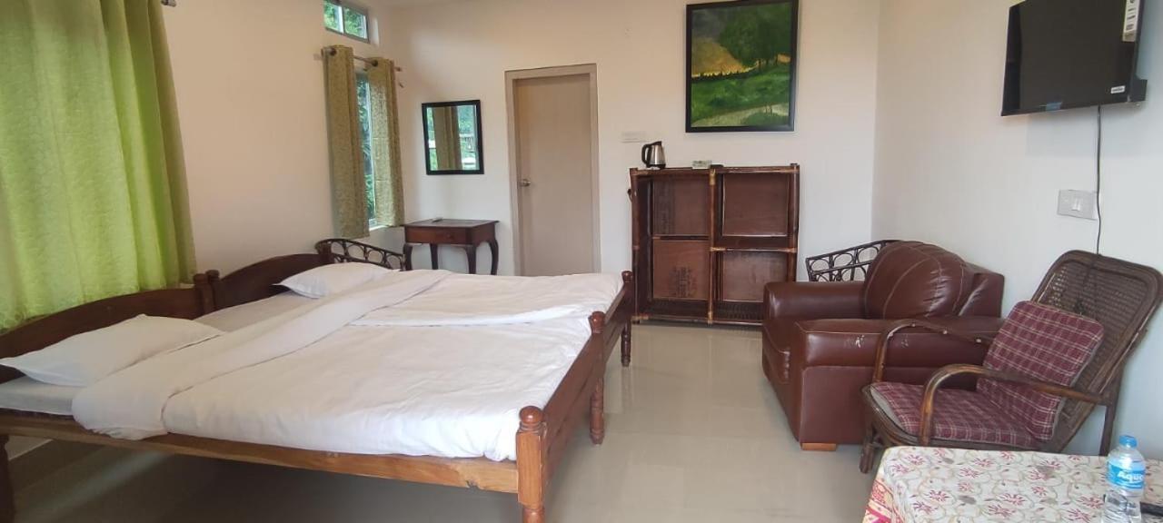 Hilltop Lodge Guwahati Rom bilde