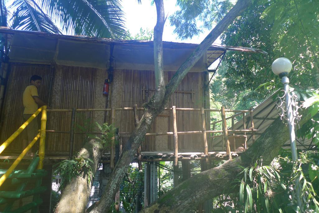 Hilltop Lodge Guwahati Eksteriør bilde