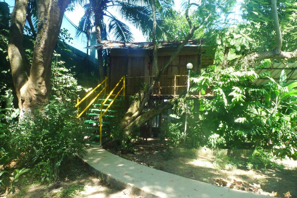 Hilltop Lodge Guwahati Eksteriør bilde