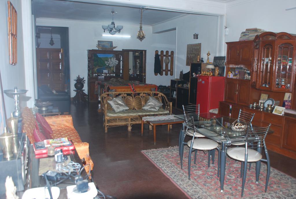 Hilltop Lodge Guwahati Eksteriør bilde