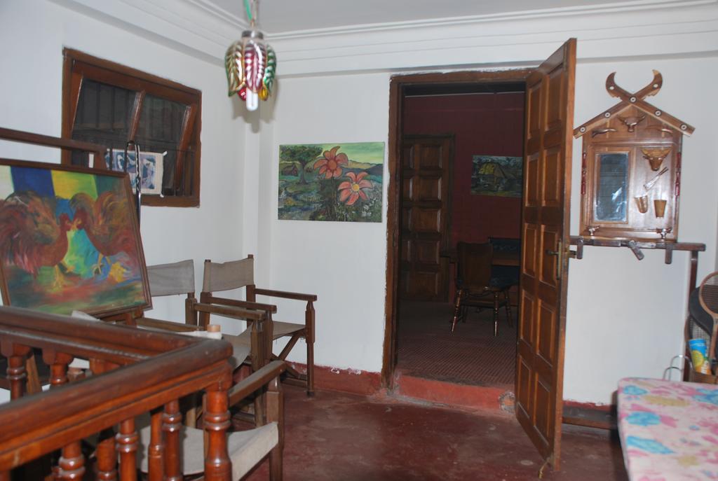 Hilltop Lodge Guwahati Eksteriør bilde