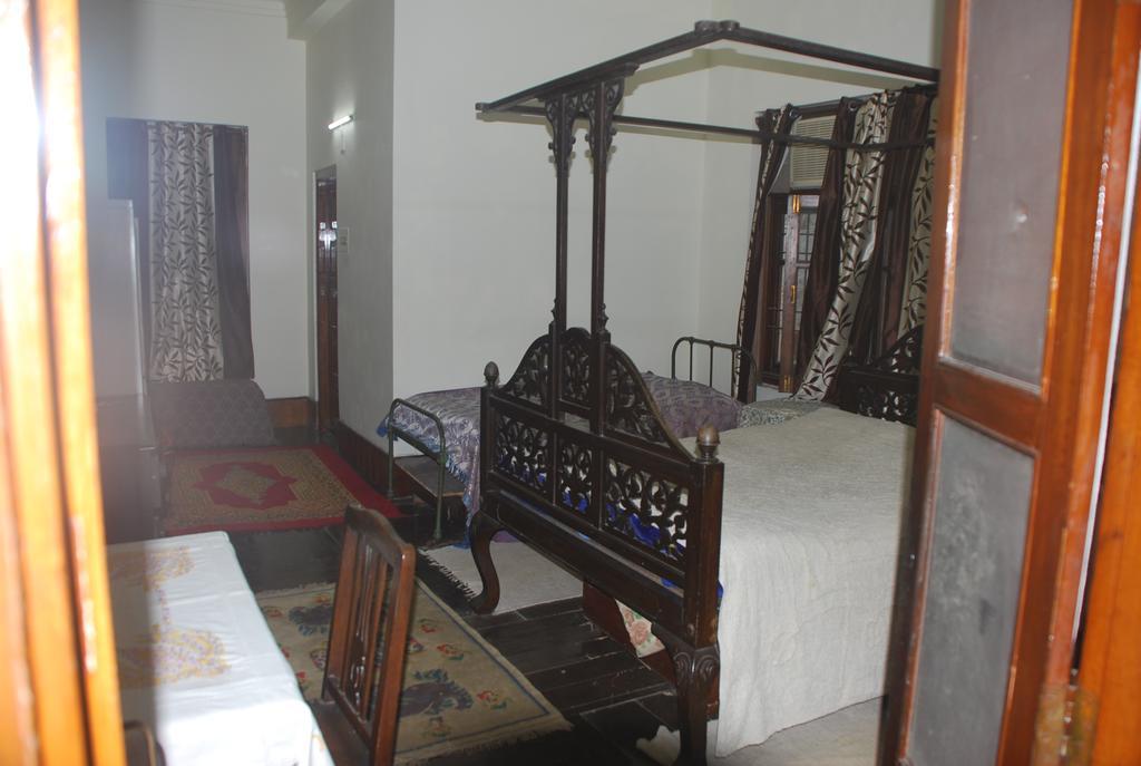 Hilltop Lodge Guwahati Eksteriør bilde
