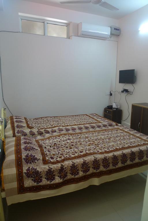 Hilltop Lodge Guwahati Eksteriør bilde