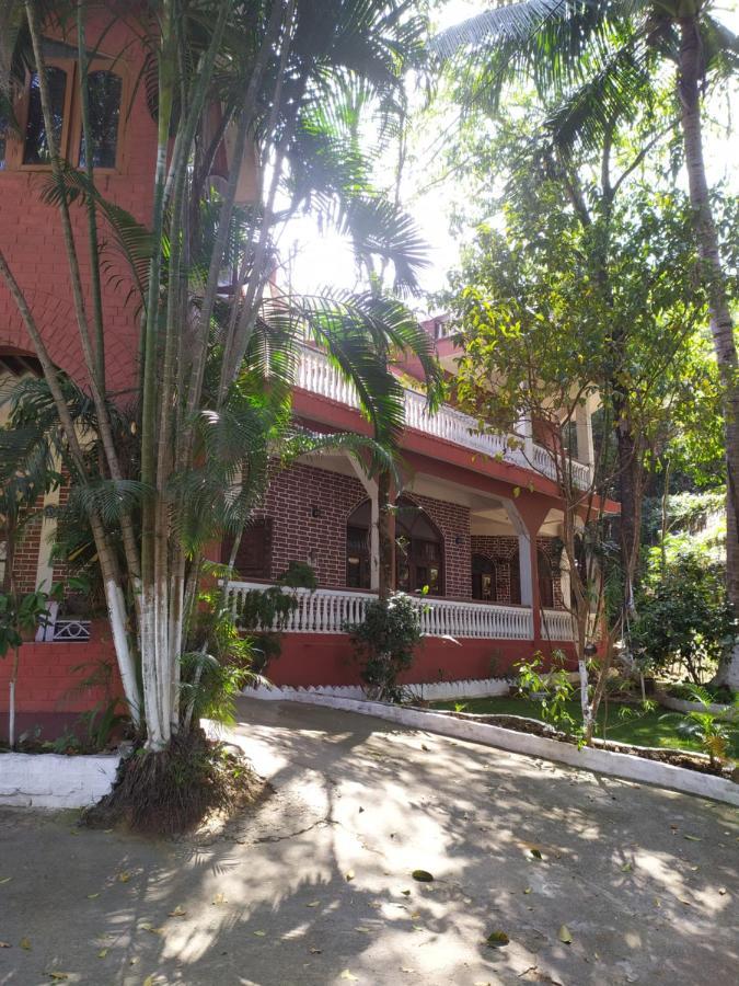 Hilltop Lodge Guwahati Eksteriør bilde